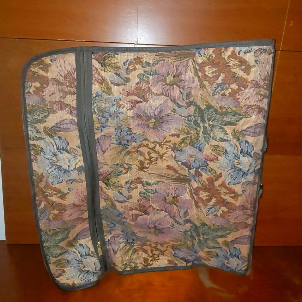 Fabric suit bag.